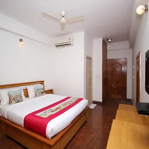 2* Hotel The Mahendra